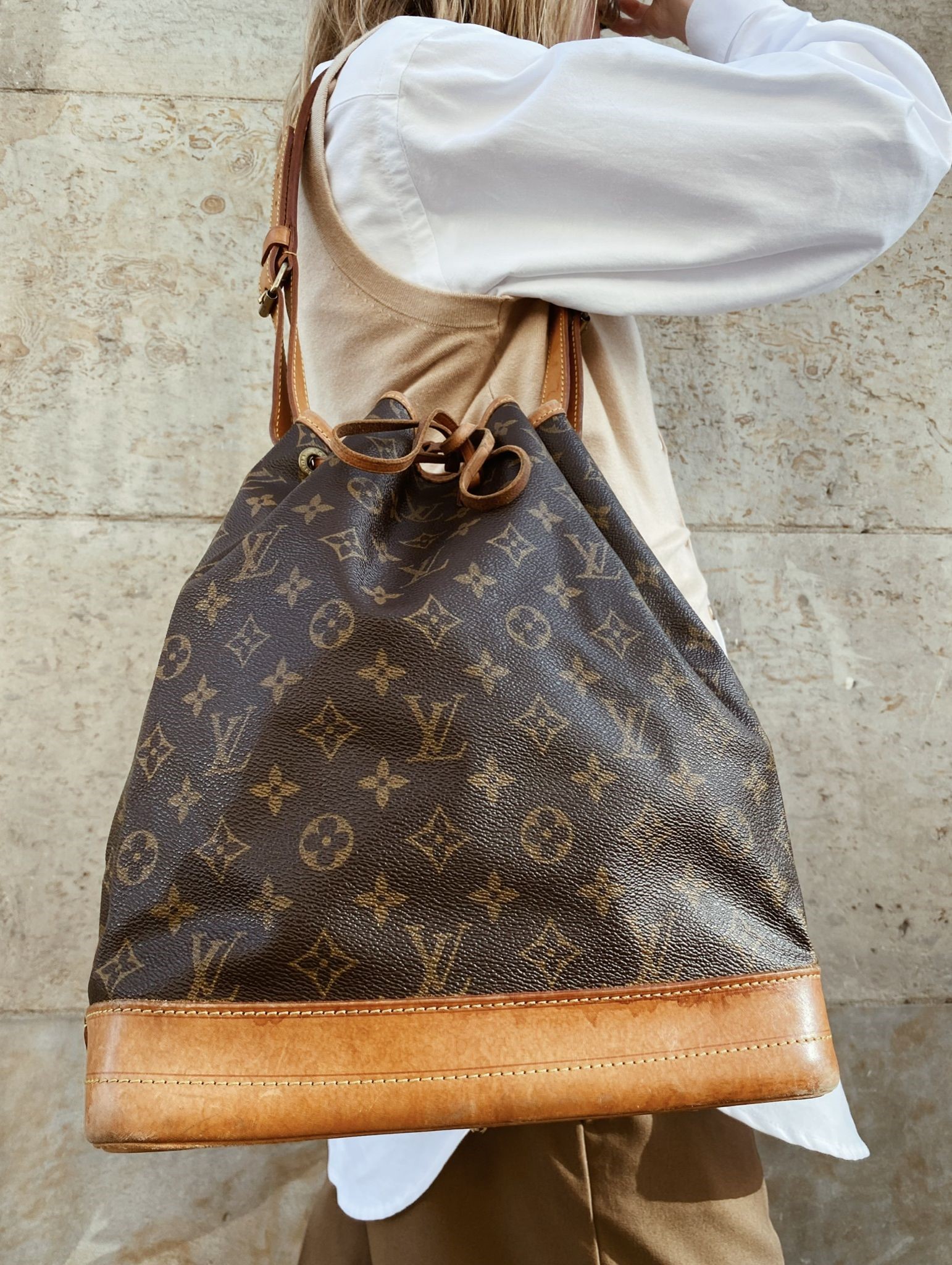 Louis Vuitton Noe Bags  56 For Sale on 1stDibs  louis vuitton epi noe  bucket bag lv noe bucket bag lv noe bag